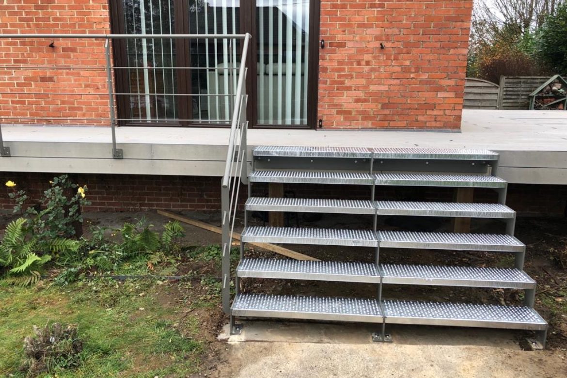 Escalier extérieur double en crémaillère